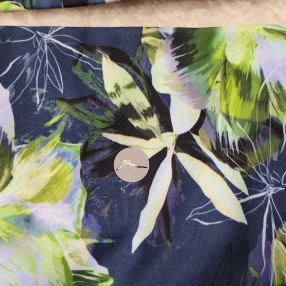 X by Gottex Floral Workout Set - Picture 6 of 14